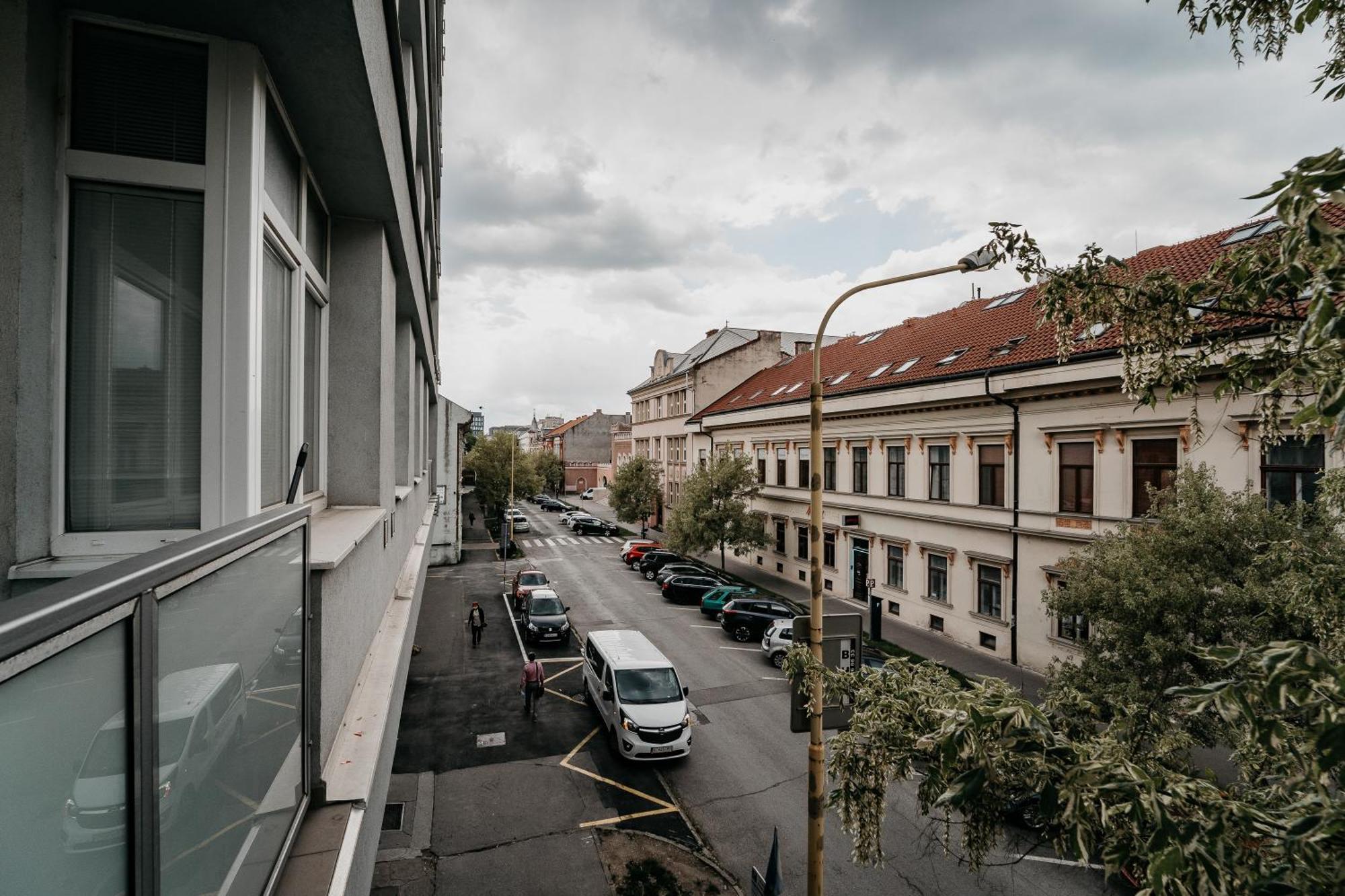 Ah Duo Apartamento Košice Exterior foto